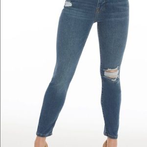 Good American’s, The Good Legs Petite Jeans 2p